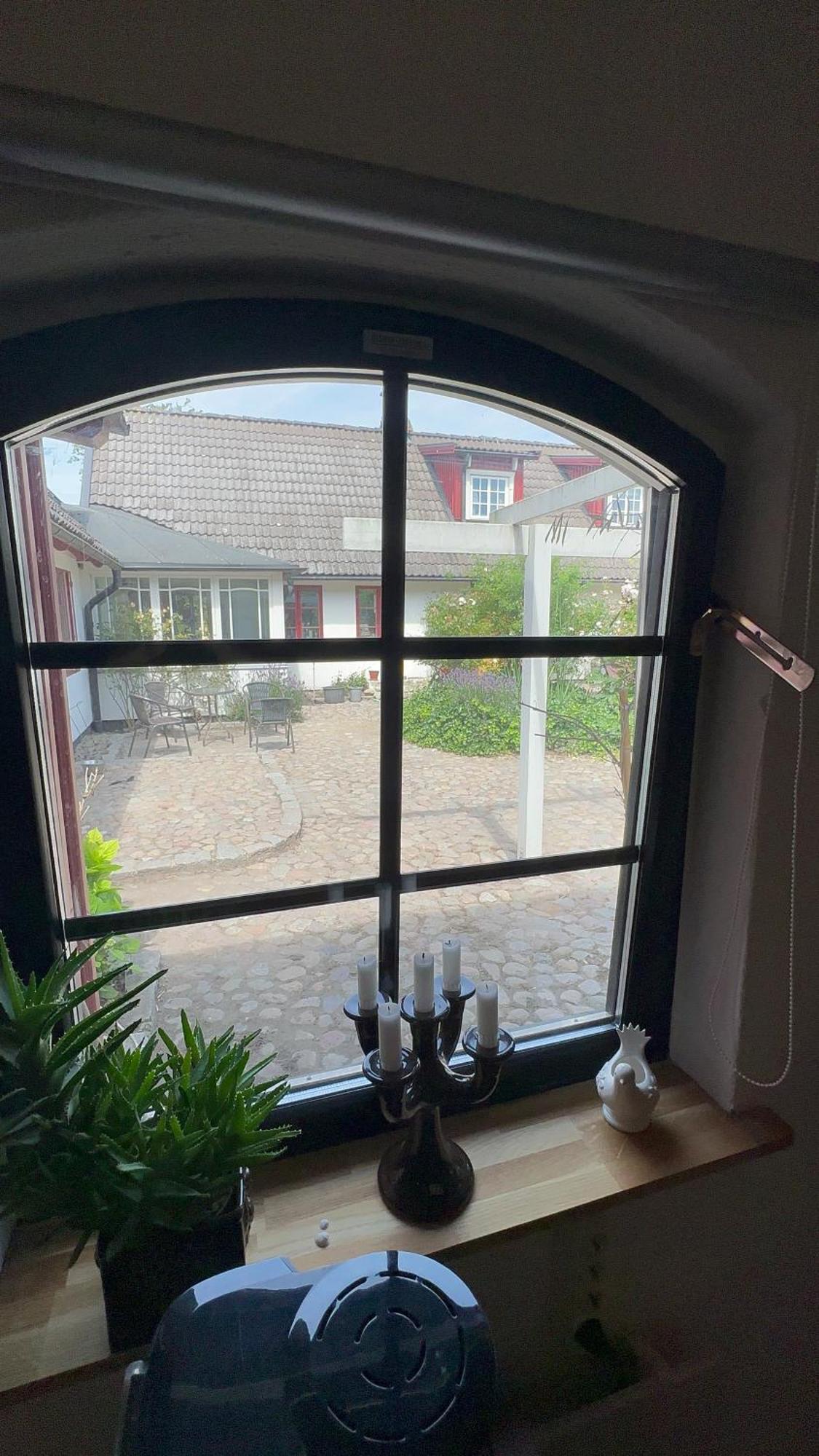 Stort Rymligt Boende Med Tva Sovrum Och Pentry I Lantlig Miljoe Höllviken Exterior foto